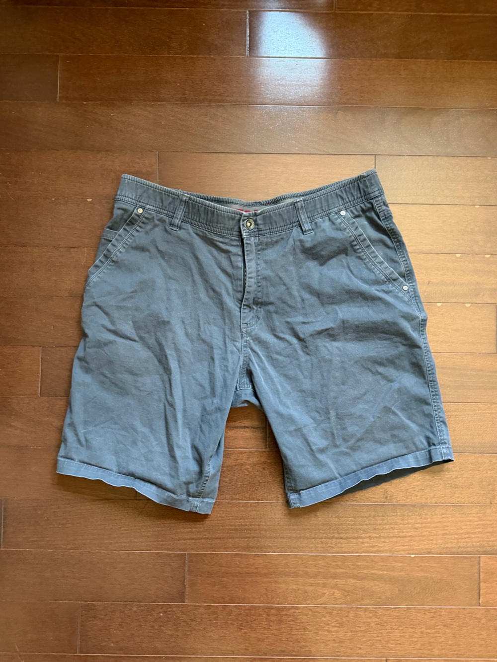 Swiss Tech Gray Shorts Size 36